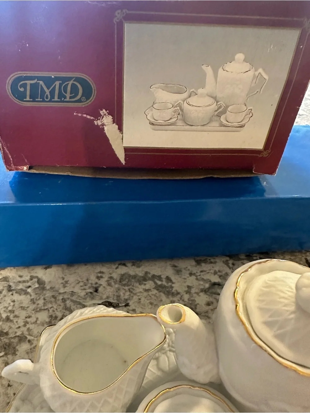 C1 Mini Victorian White Porcelain Tea Set with Gold Trim